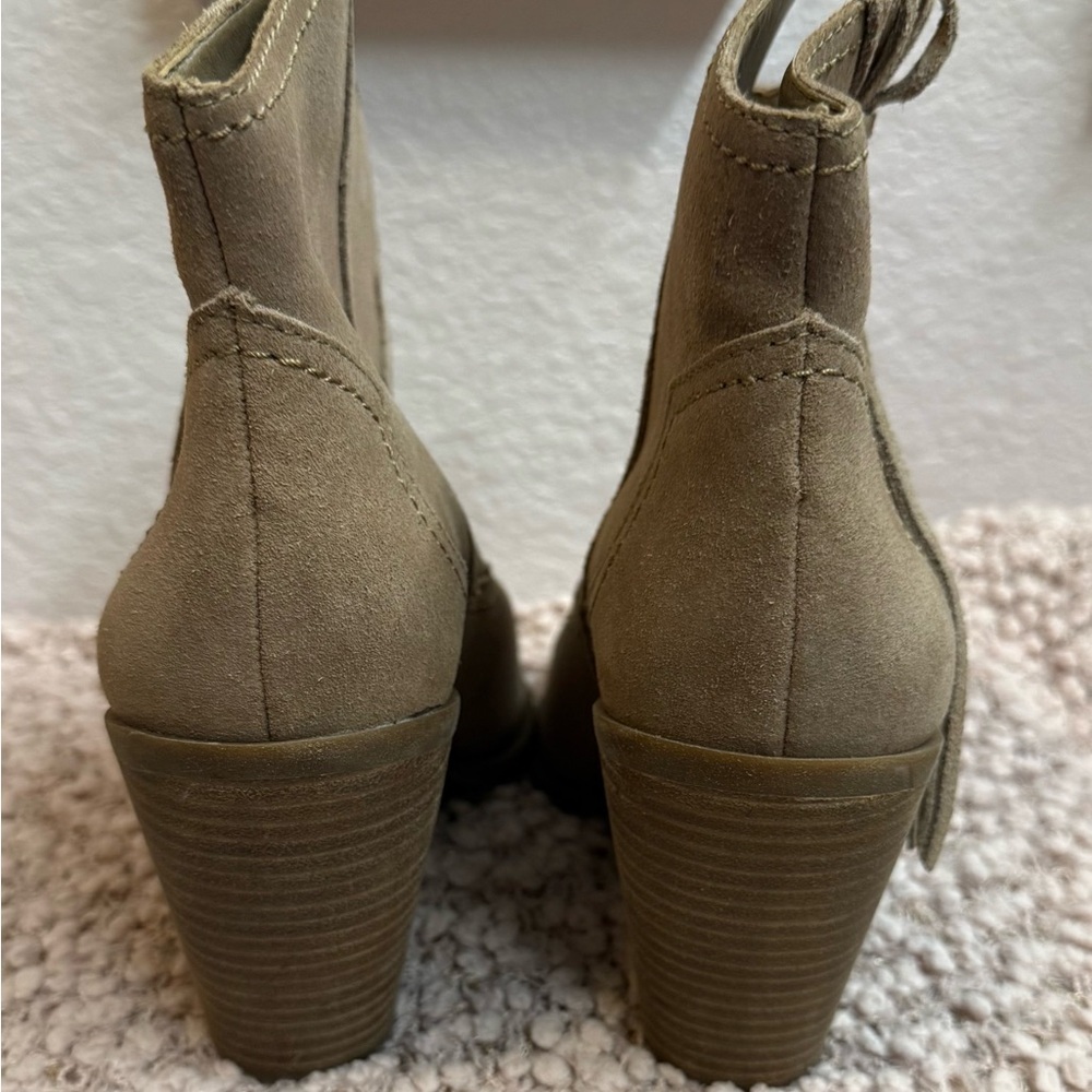 Jessica Simpson Womenโs Tan Ankle Boots, sz 8.5M - Picture 5 of 8